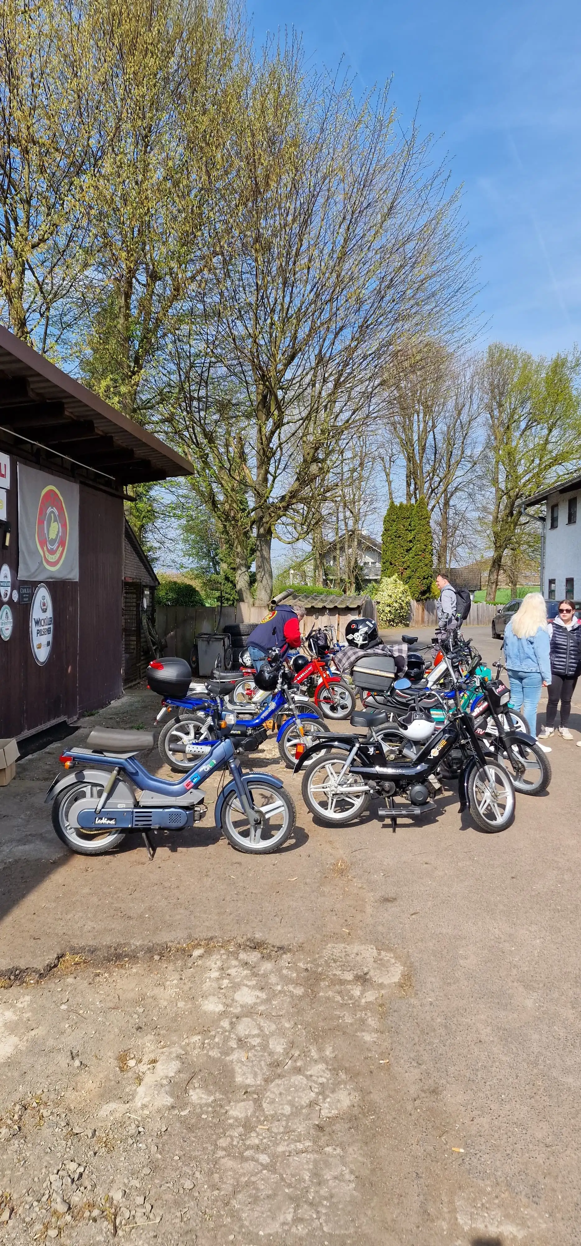 Startpunkt der Mofatour auf dem Bauernhof in Friedberg